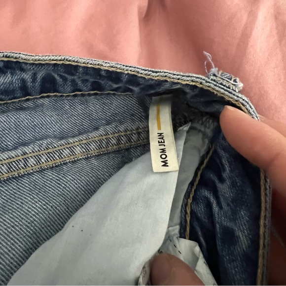 Garage Mom Jean - Picture 3 of 3